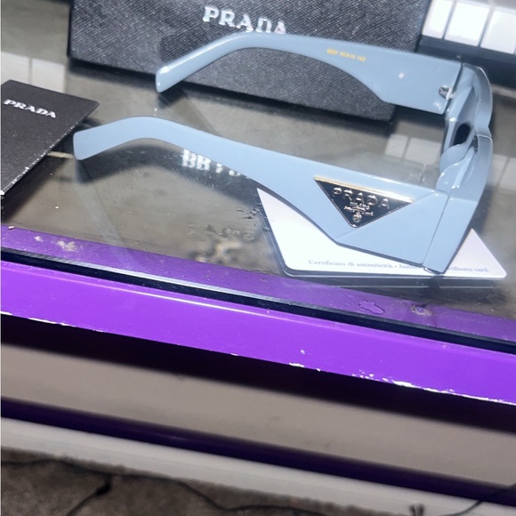 Authentic PRADA PR17WS Sunglasses - Picture 6 of 6